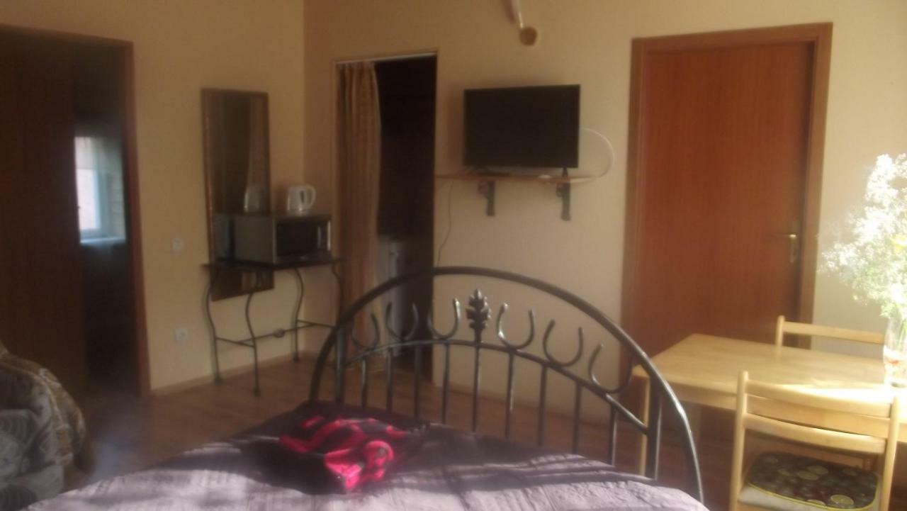 Viesu Nams "Laimes Pakavs" Otel Straupe Dış mekan fotoğraf
